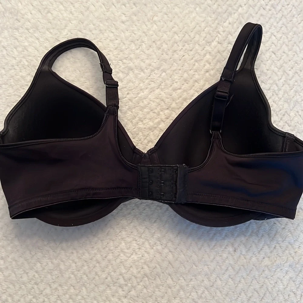 Bali Womens Black Light Pad Bra Size 38D